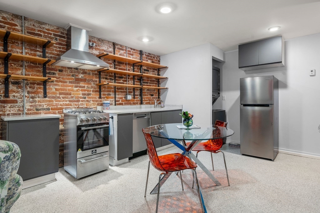 26 Unity St 1