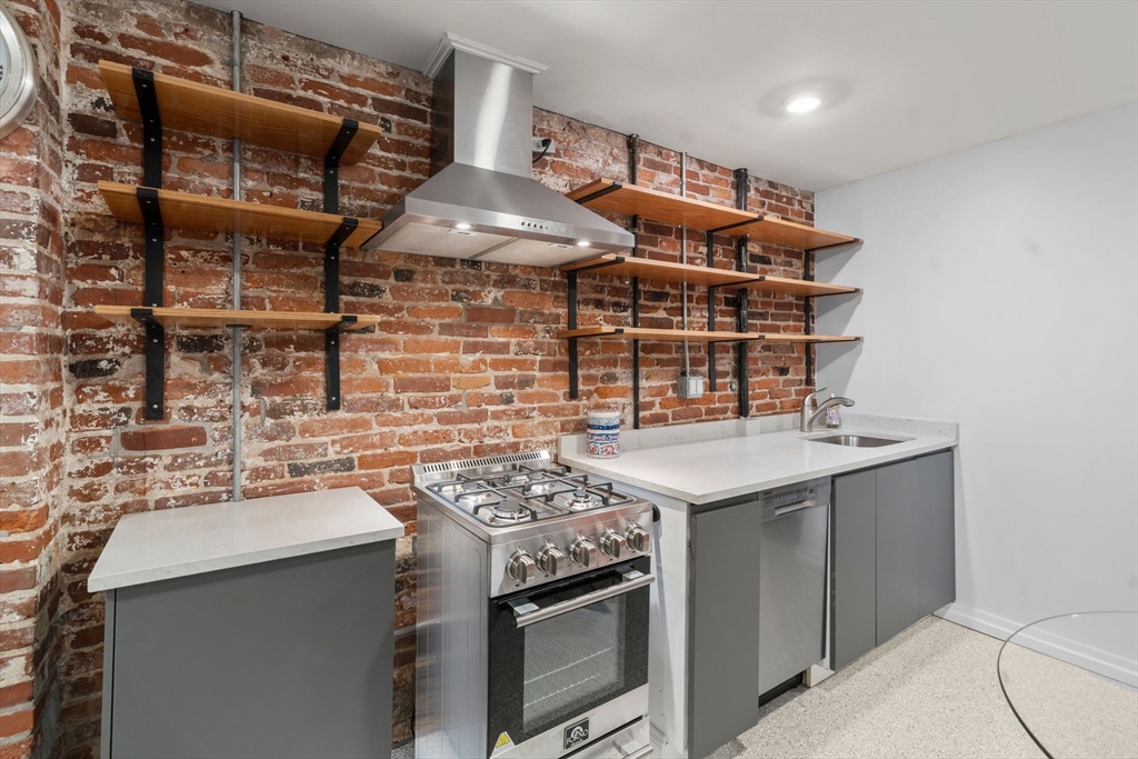 26 Unity St 1