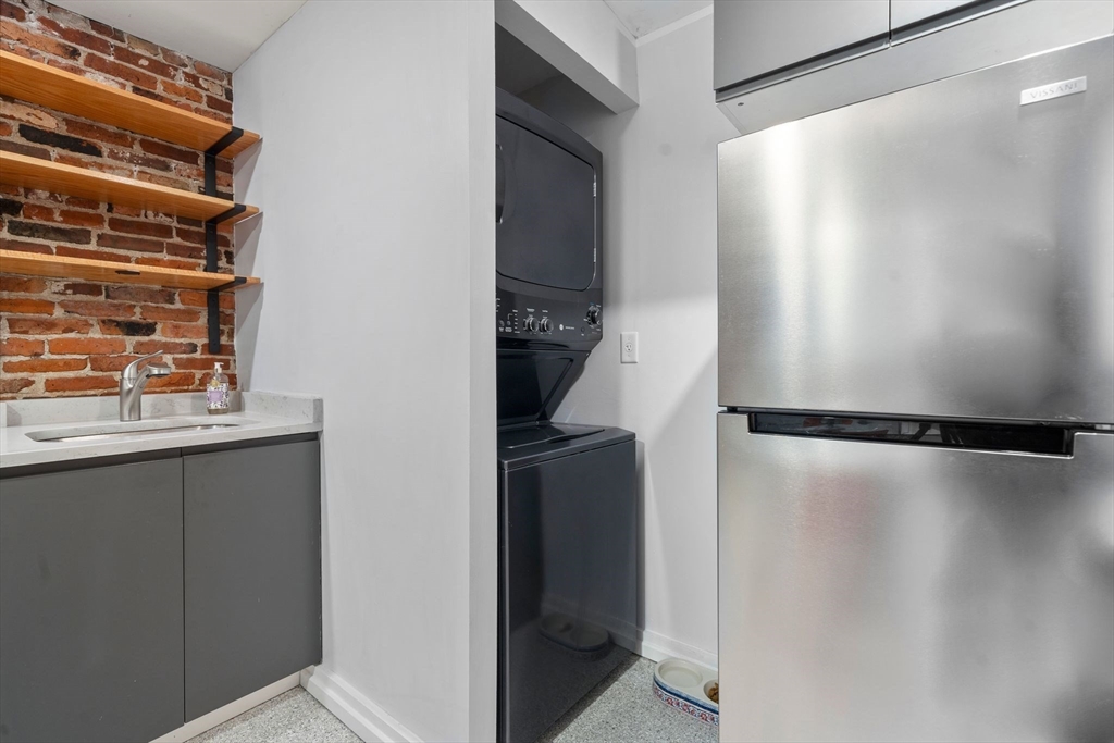 26 Unity St 1