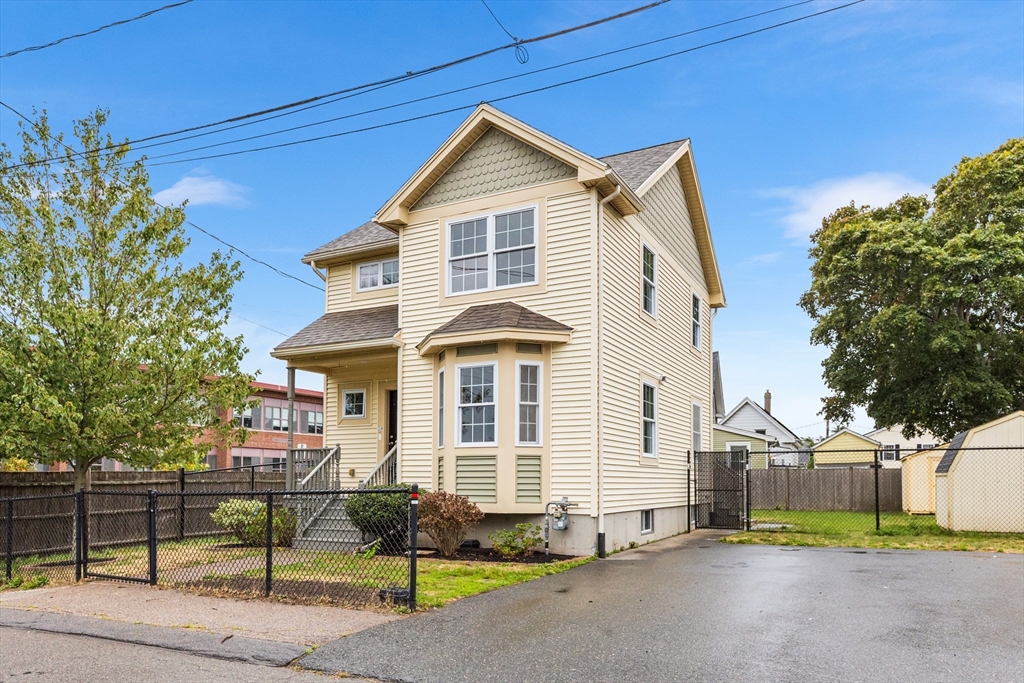 15 Orange Ct