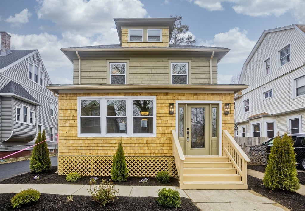 56 Colonial Ave