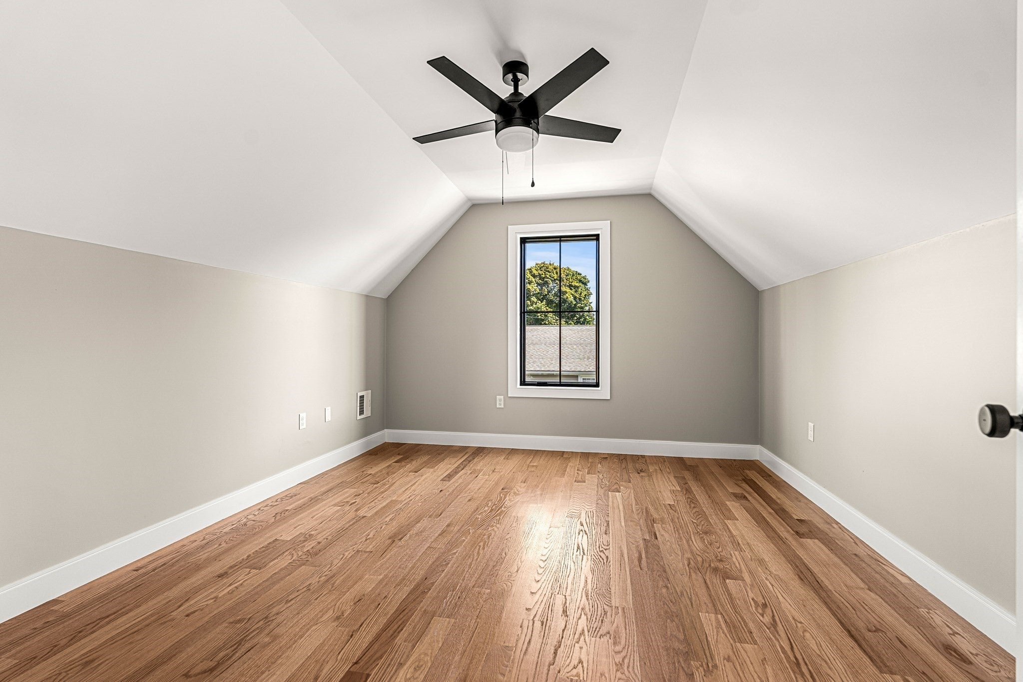 20 R Plain Street, Boston, MA Photo #34