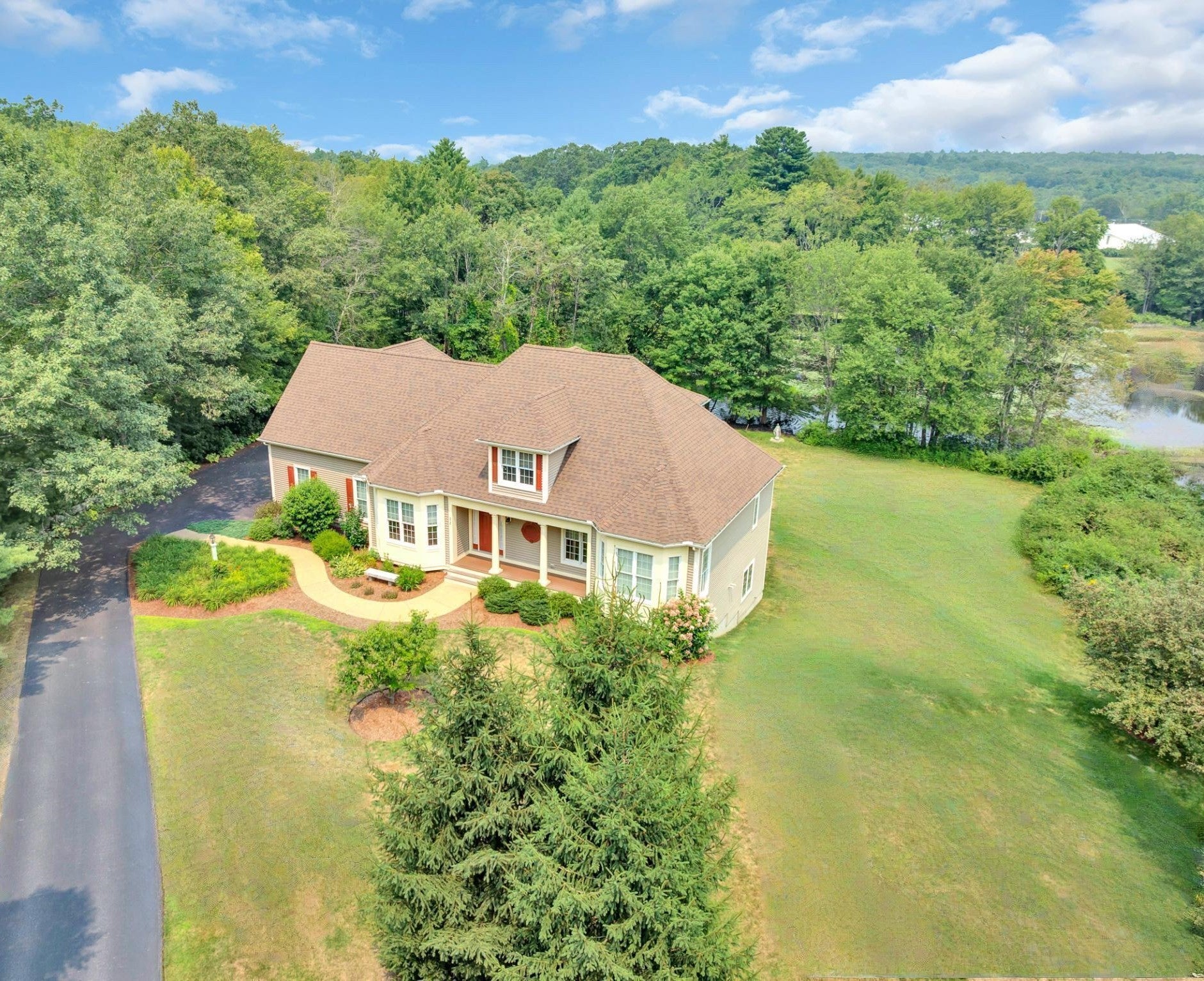 11 Miscoe Road, Mendon, MA Photo #37