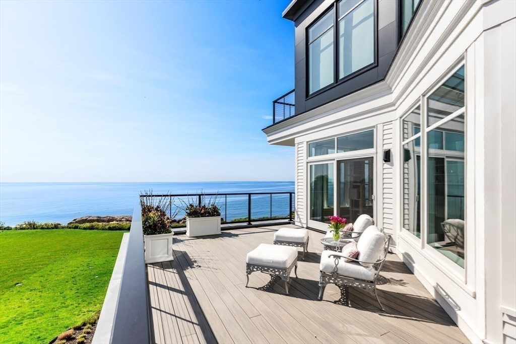 35 Littles Point Rd S-201