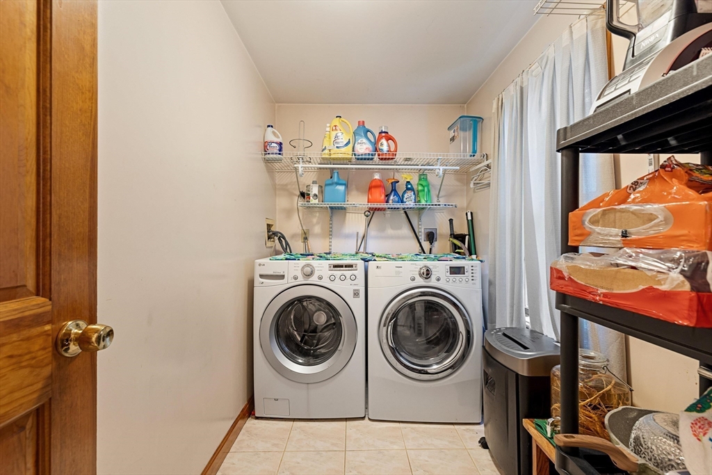 35 Burnap St, Auburn, MA Photo #18