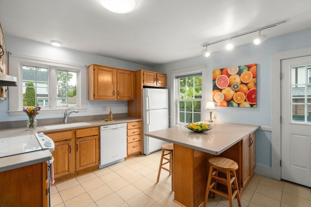34 Pleasant St