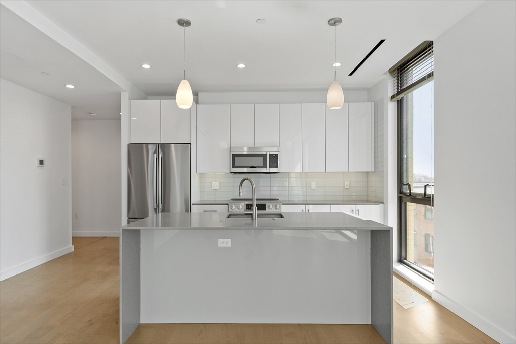 88 Wareham St 602