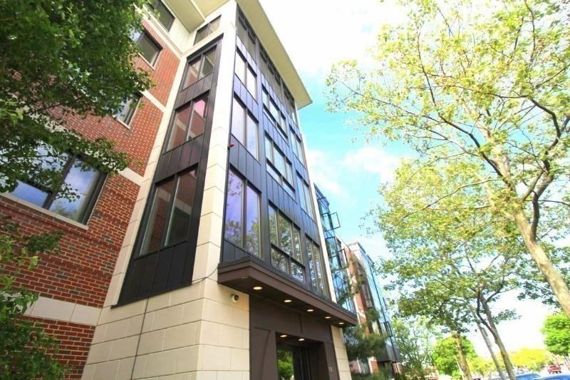 533 Cambridge St 105