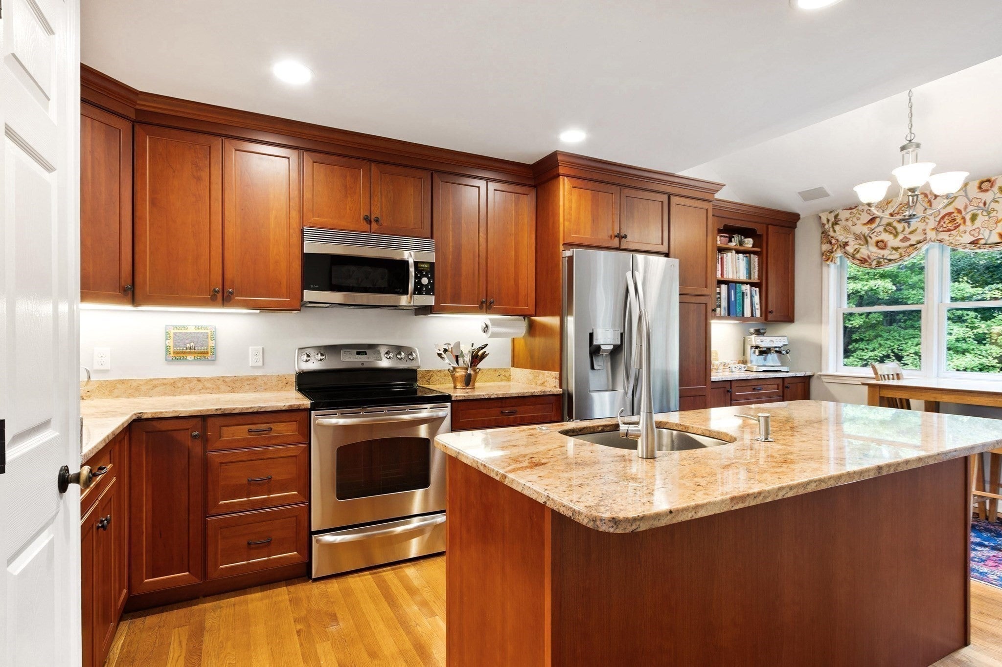 179 Bishops Forest Dr #179, Waltham, MA, 179 Bishops Forest Dr #179, Waltham, MA Photo #10