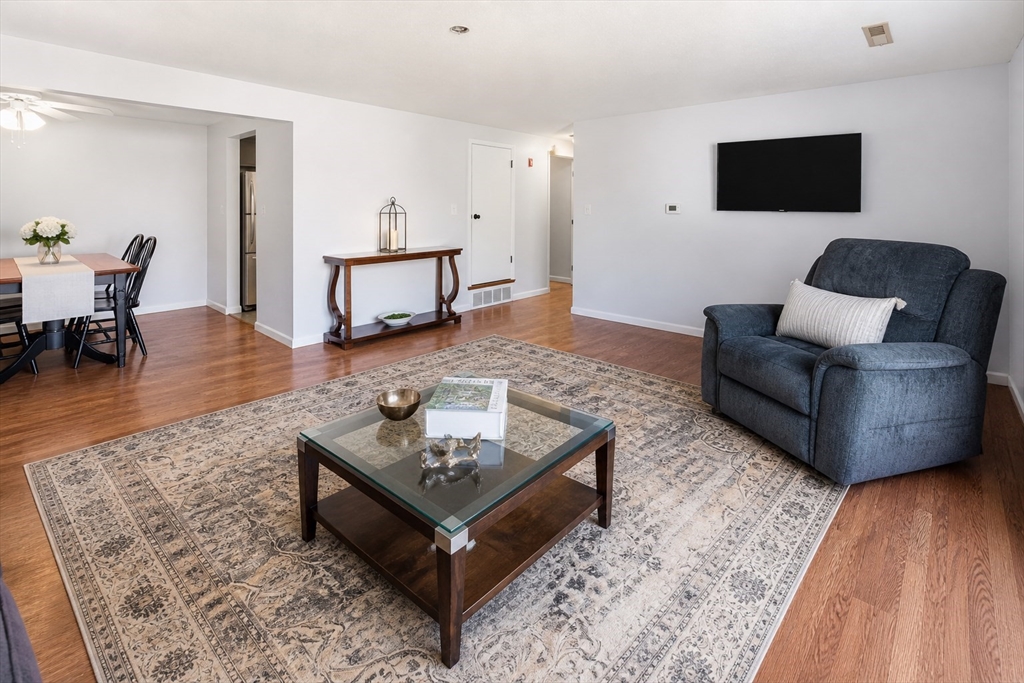 16 Kingswood 2