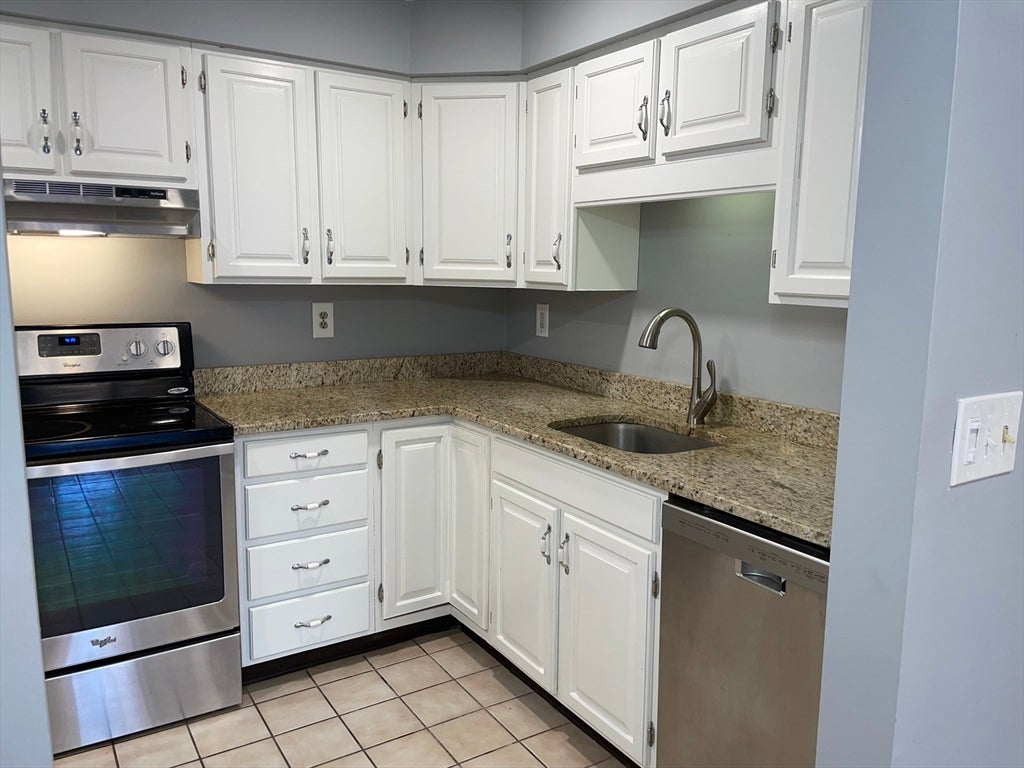 610 S Franklin St #C304, Holbrook, MA, 610 S Franklin St #C304, Holbrook, MA Photo #3