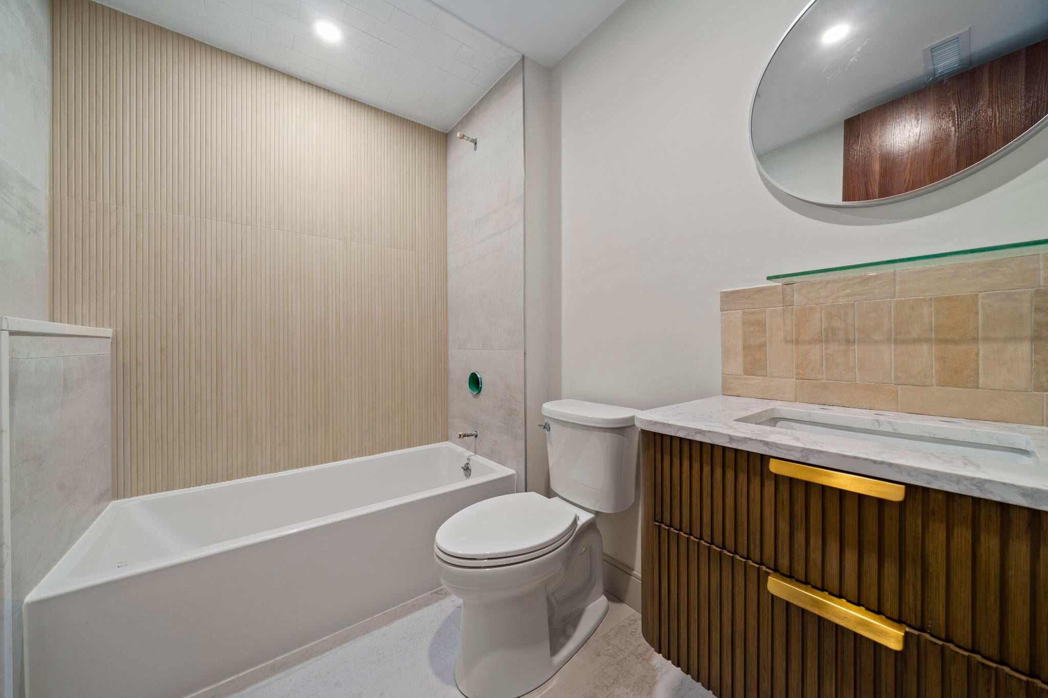 273 Havre St #1, Boston, MA Photo #11