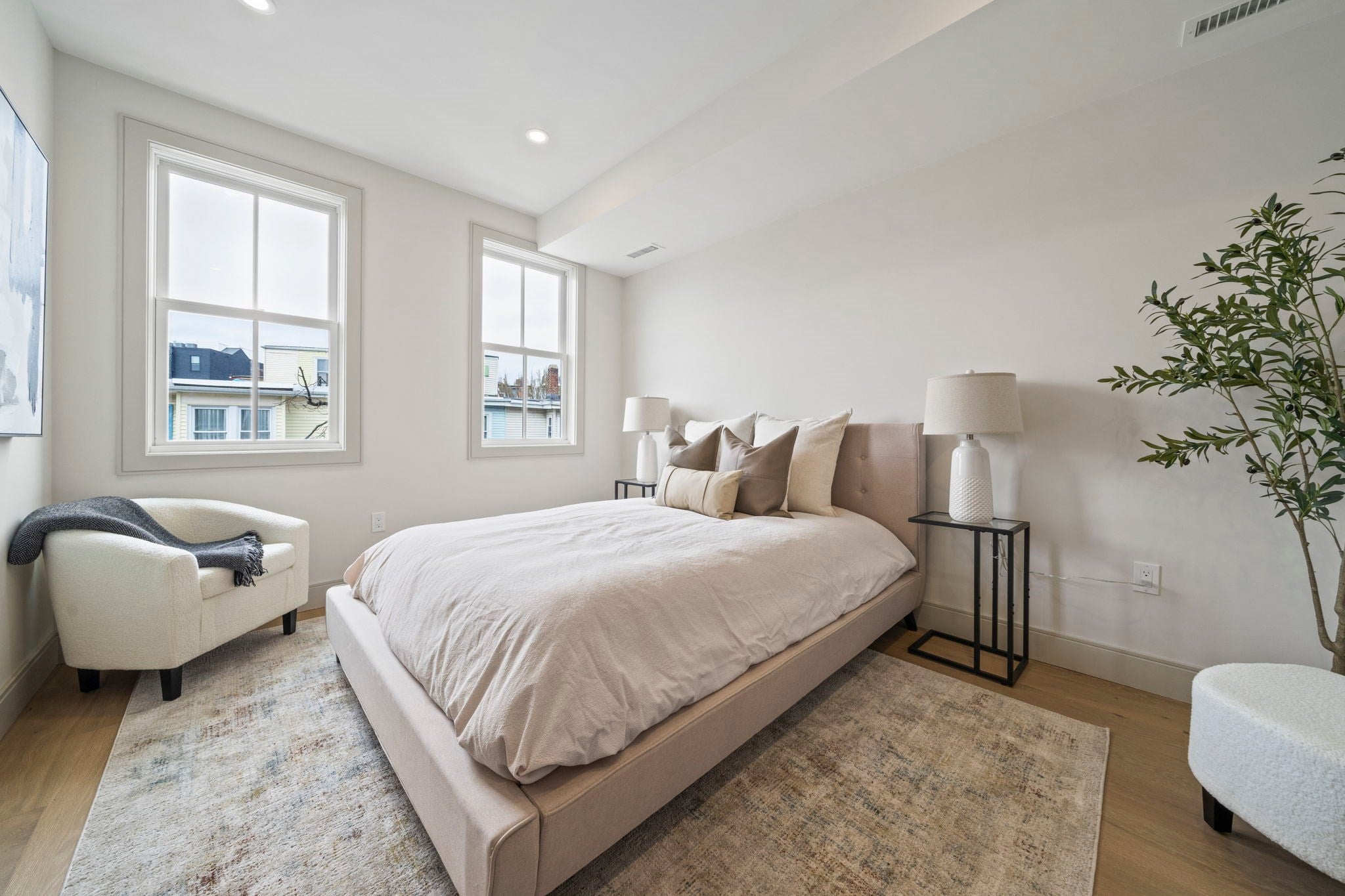 273 Havre St #1, Boston, MA Photo #6
