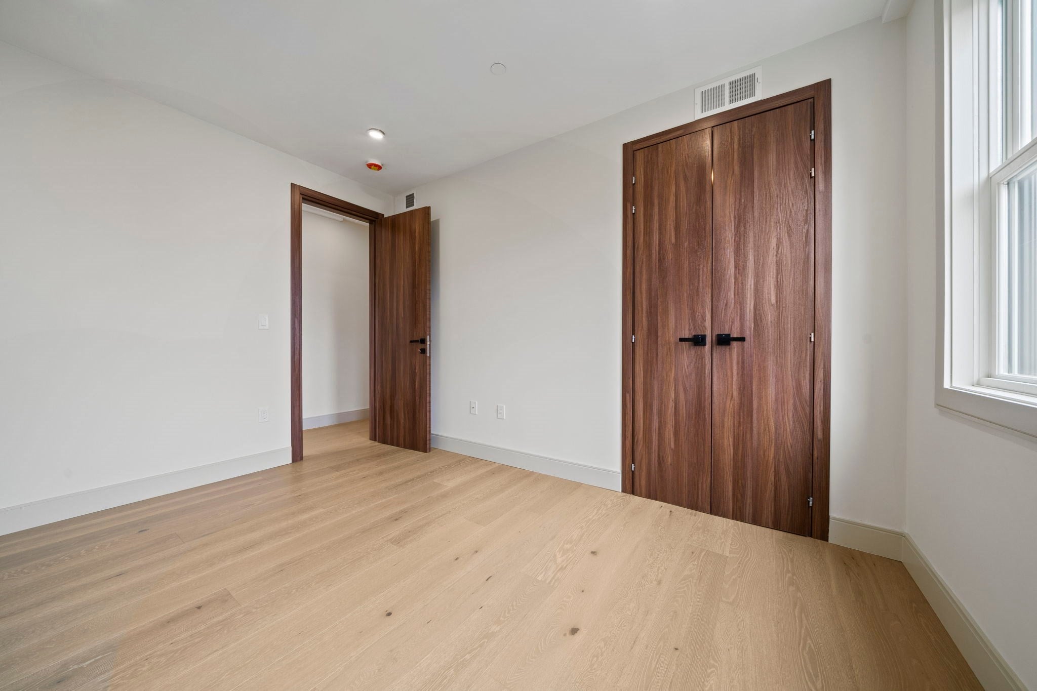 273 Havre St #1, Boston, MA Photo #10