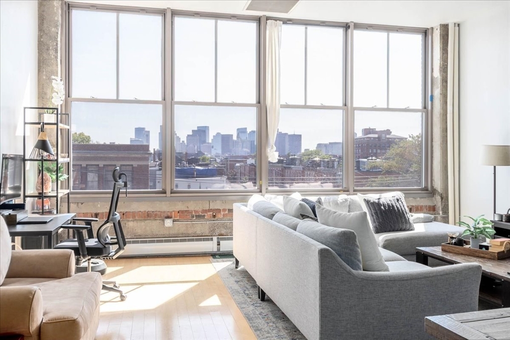 156 Porter St #320, Boston, MA Photo #8
