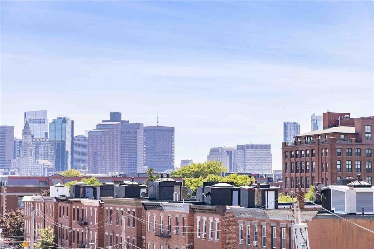 156 Porter St 320, Boston MA 02128