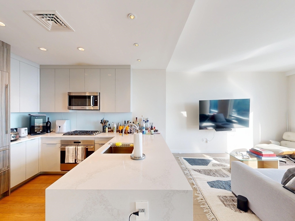 188 Brookline Ave 23B