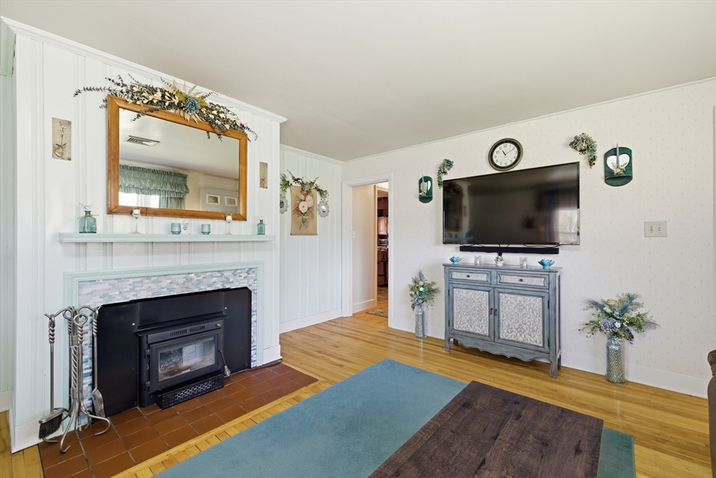 284 N Woodstock Rd, Southbridge, MA, 284 N Woodstock Rd, Southbridge, MA Photo #6