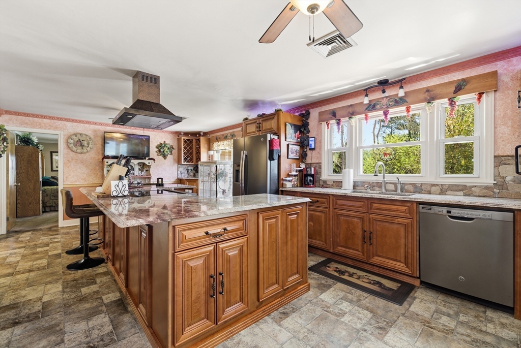 284 N Woodstock Rd, Southbridge, MA, 284 N Woodstock Rd, Southbridge, MA Photo #8