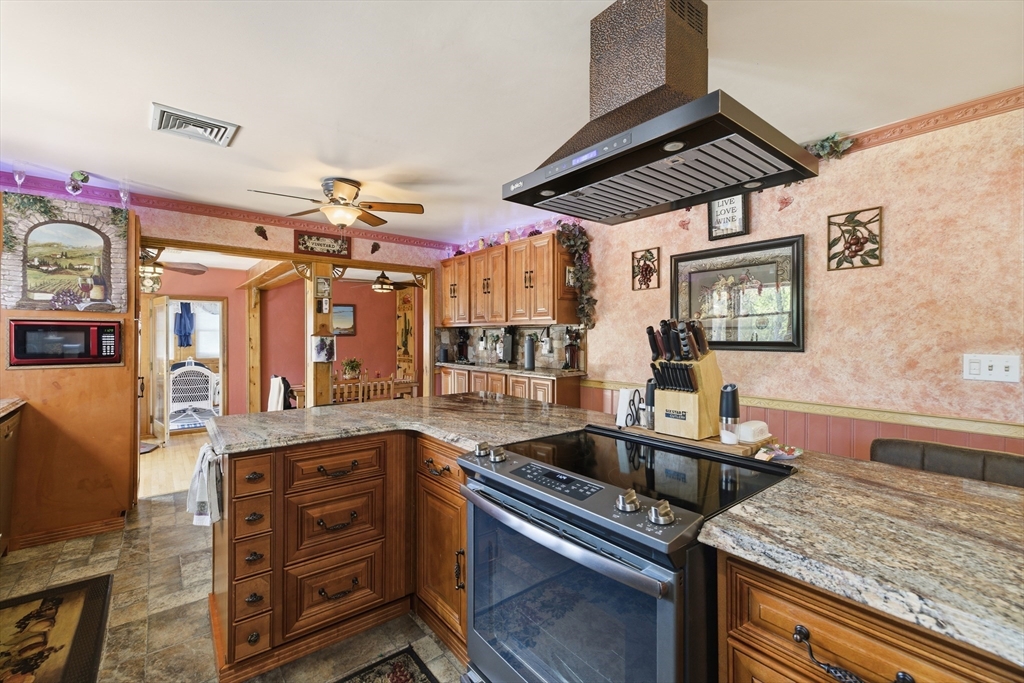 284 N Woodstock Rd, Southbridge, MA, 284 N Woodstock Rd, Southbridge, MA Photo #9