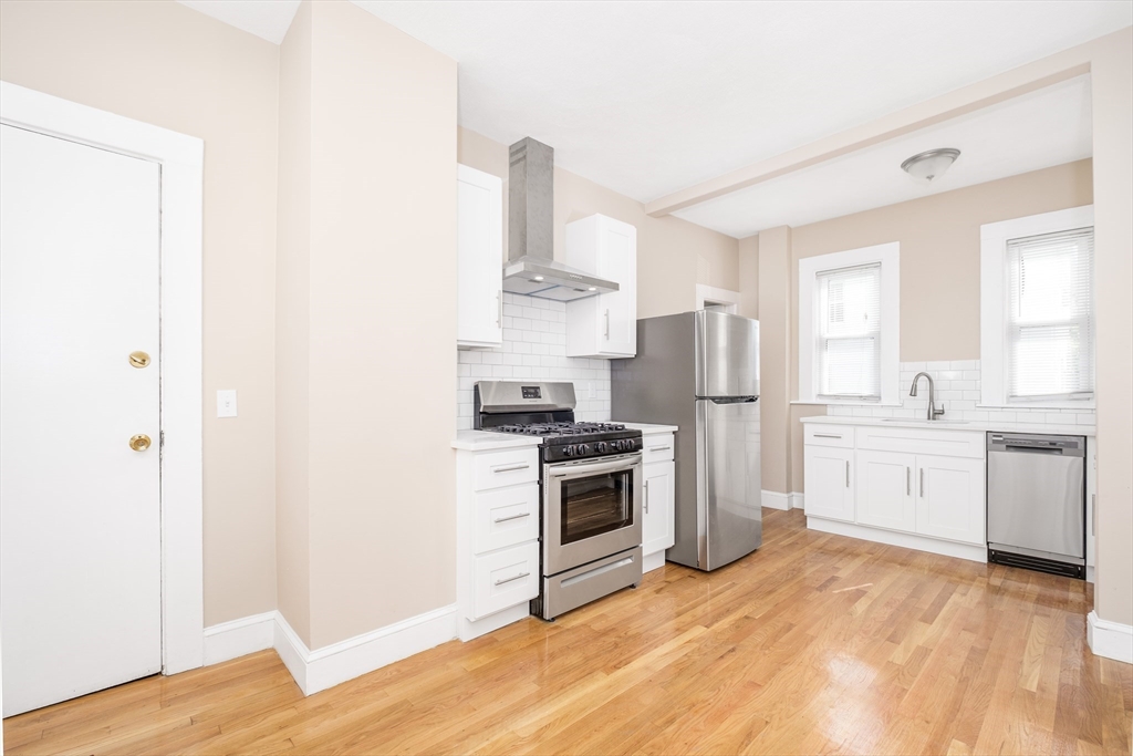 11 Crawford St