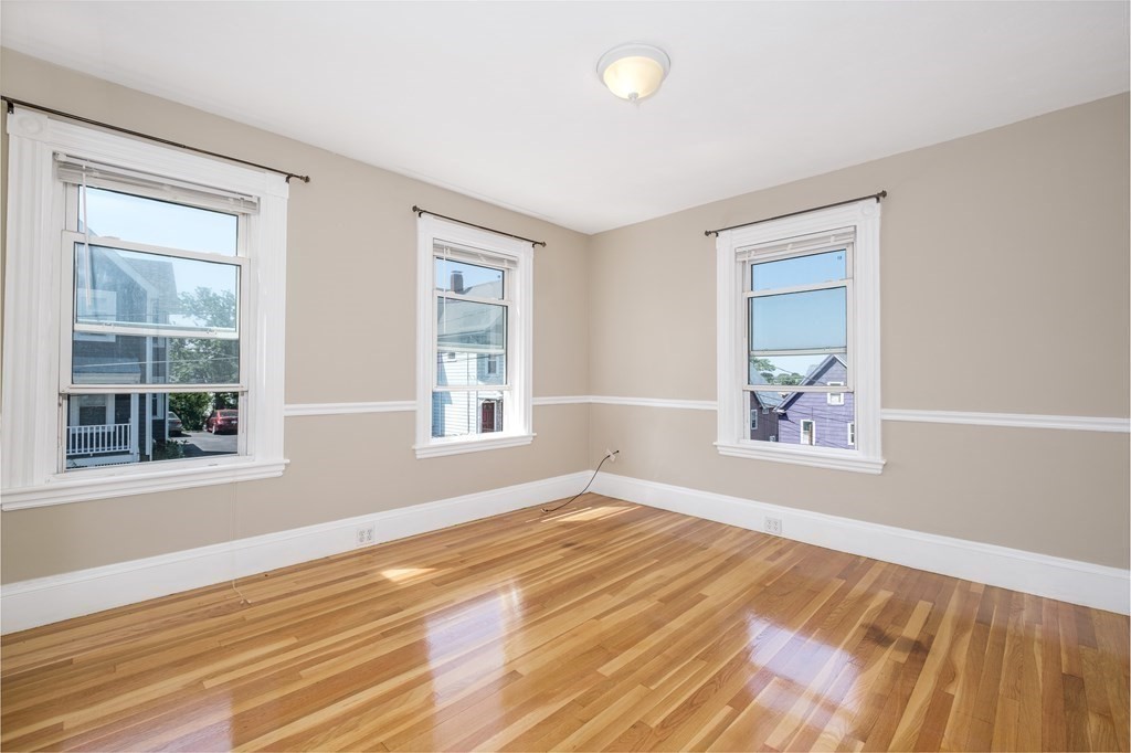 11 Crawford St