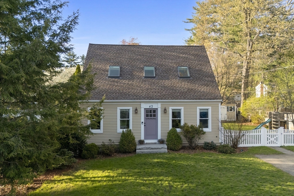 42 Pinewood Ave