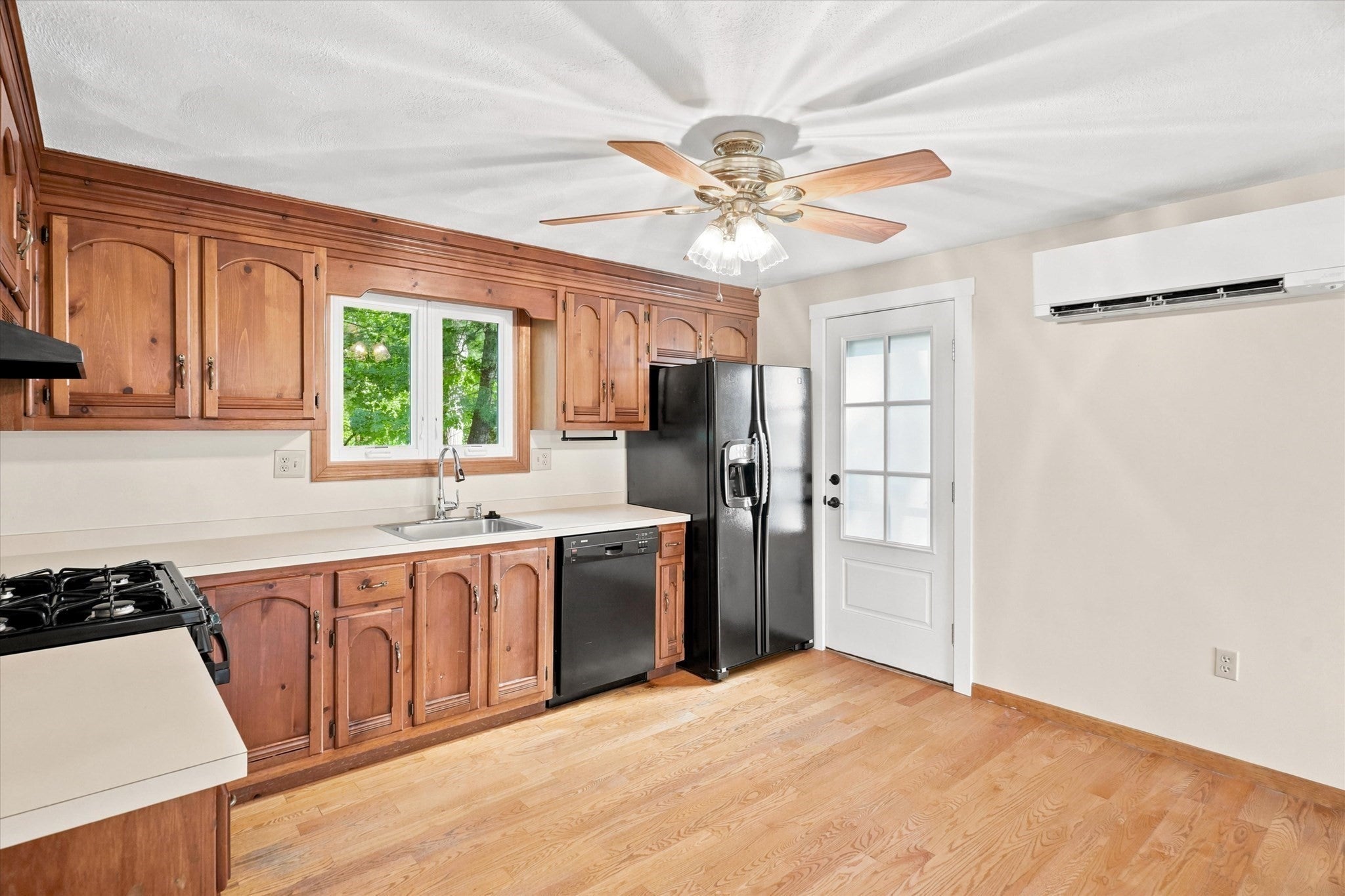 21 Pumpkin Lane, Tewksbury, MA, 21 Pumpkin Lane, Tewksbury, MA Photo #6