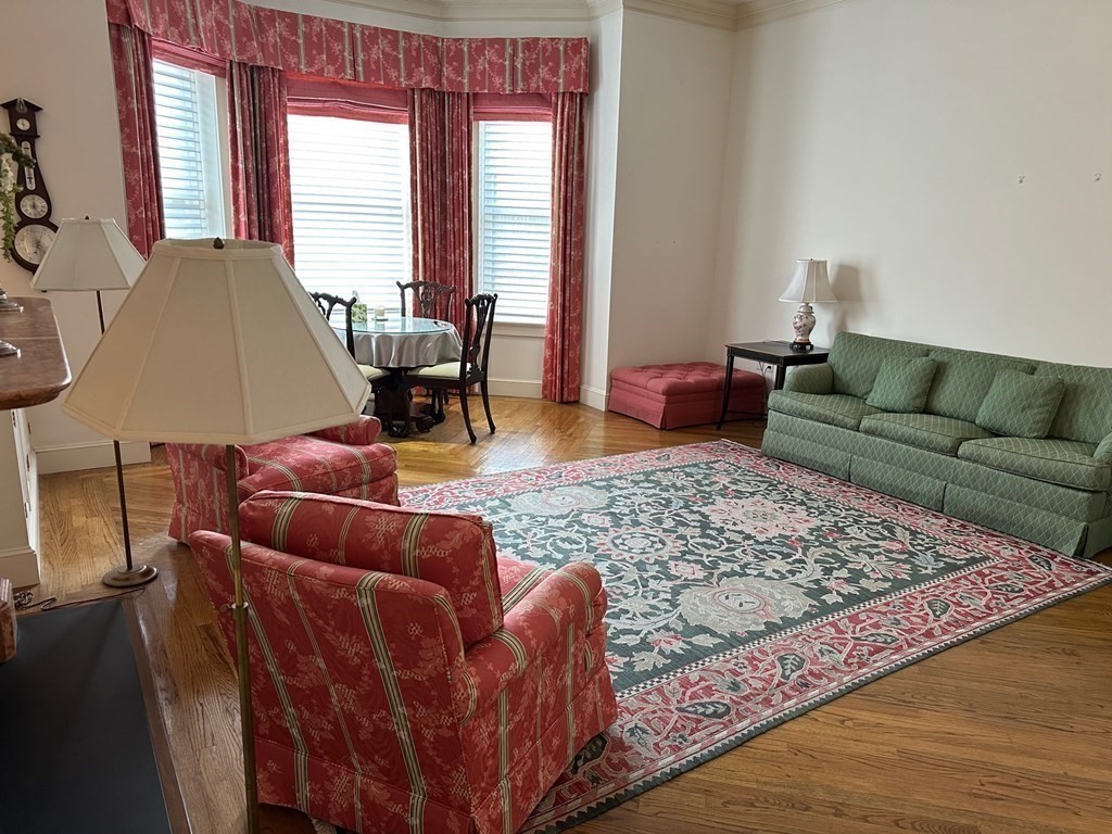 136 Beacon 3