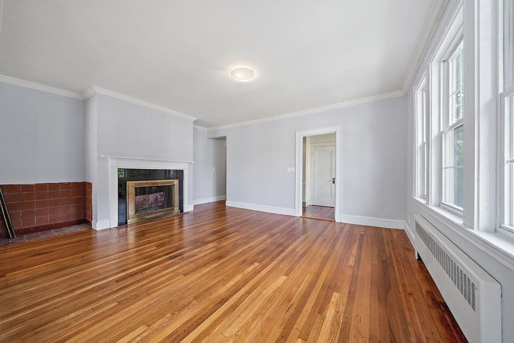 Photo of 54 Crosby Rd, Newton, MA