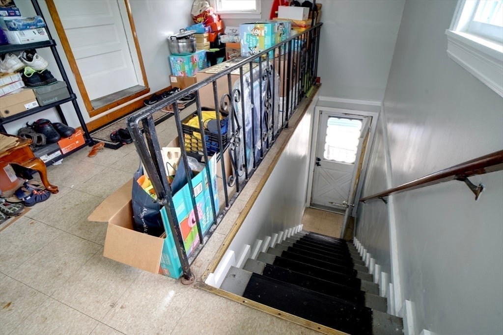 79 Pratt Ave, Lowell, MA, 79 Pratt Ave, Lowell, MA Photo #16