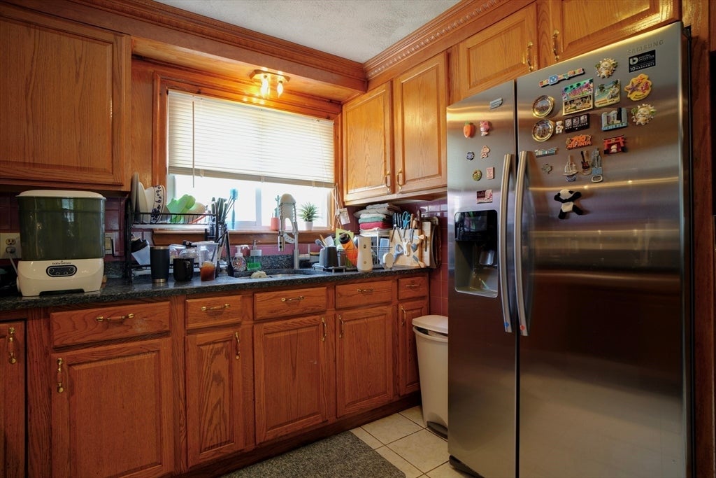 79 Pratt Ave, Lowell, MA, 79 Pratt Ave, Lowell, MA Photo #8
