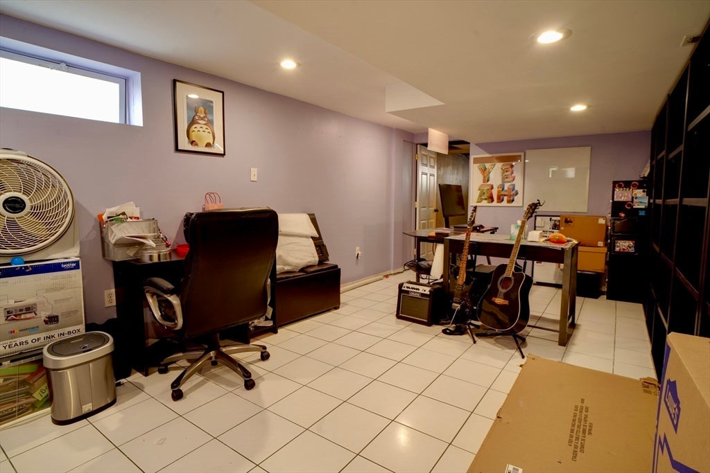 79 Pratt Ave, Lowell, MA, 79 Pratt Ave, Lowell, MA Photo #26
