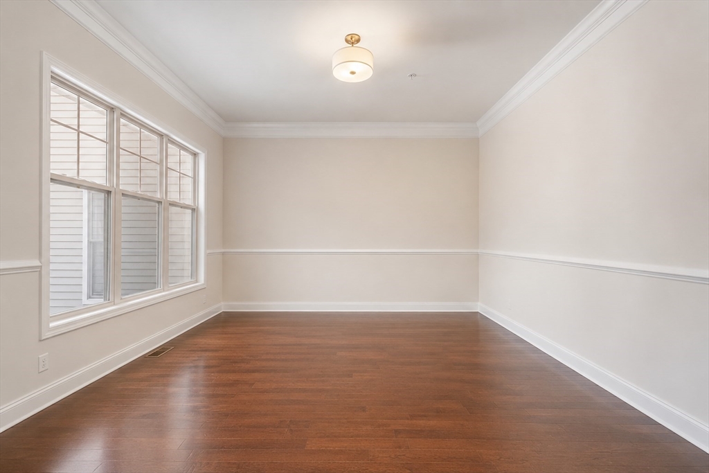 40 Phoebe St 101
