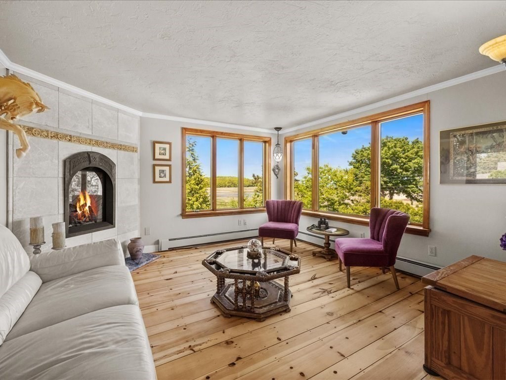 92 Lookout Point Rd