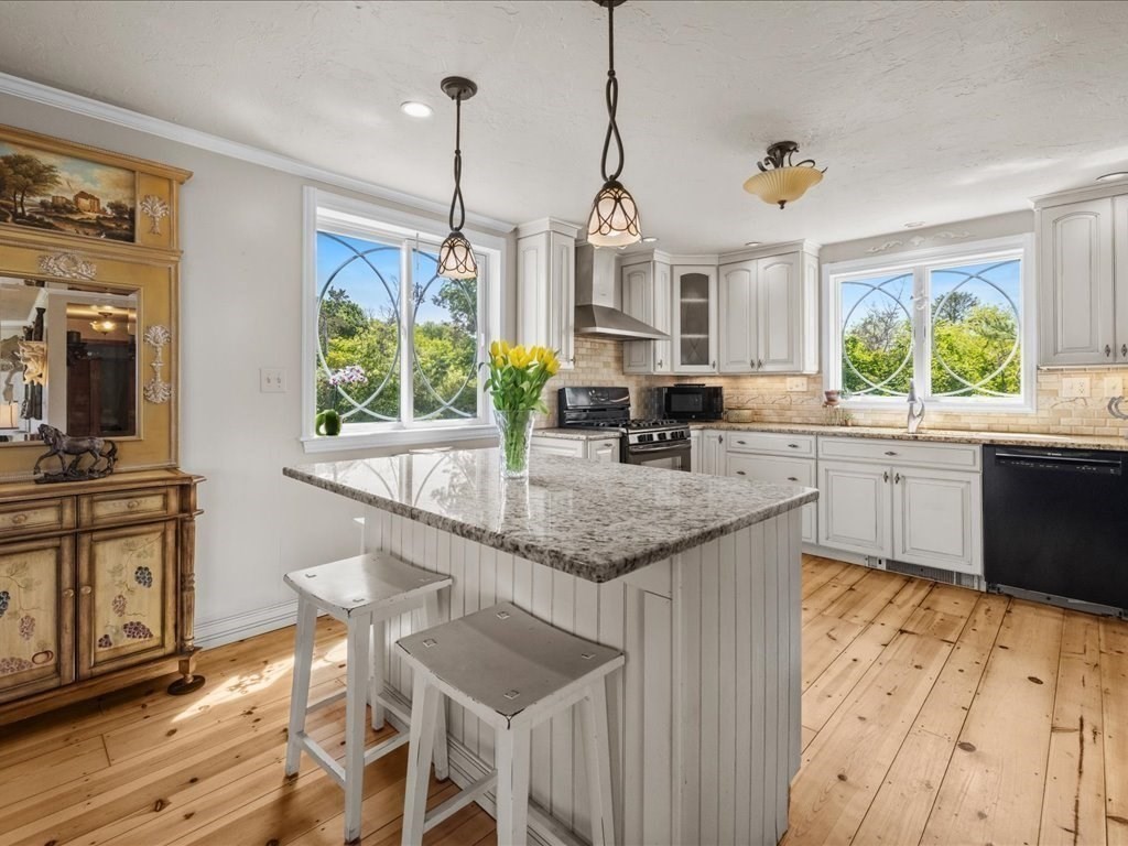 92 Lookout Point Rd