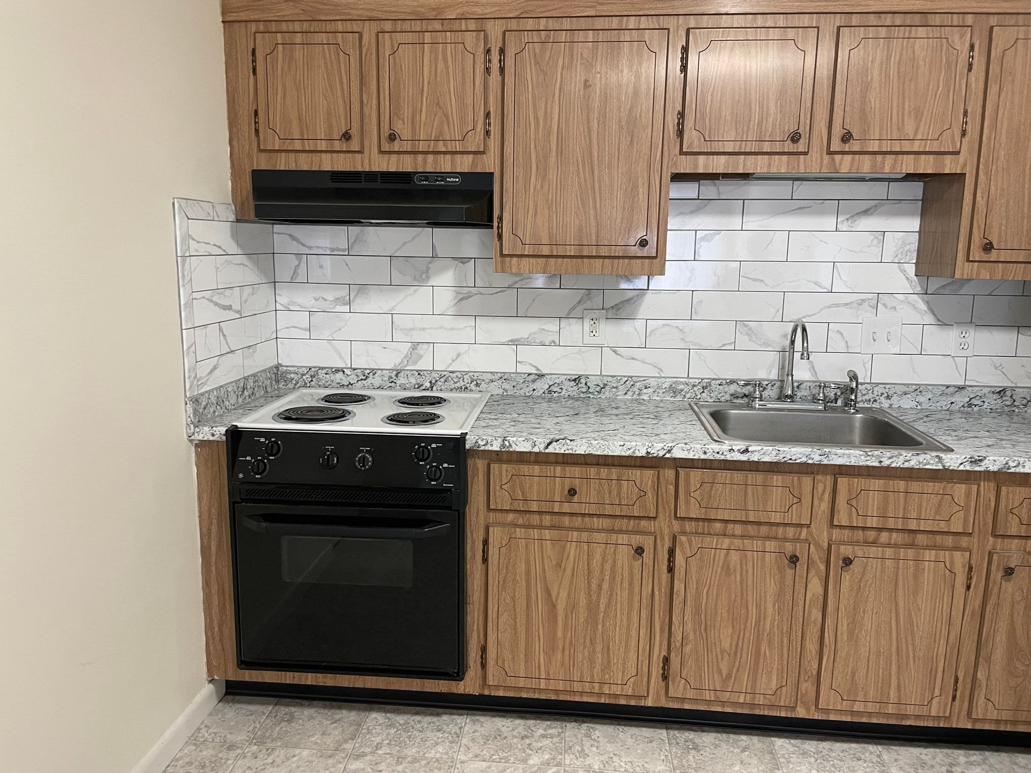 347 Main St #2, Saugus, MA, 347 Main St #2, Saugus, MA Photo #3