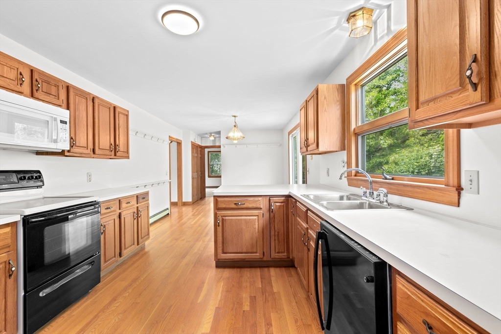 3 Plymouth Heights Rd