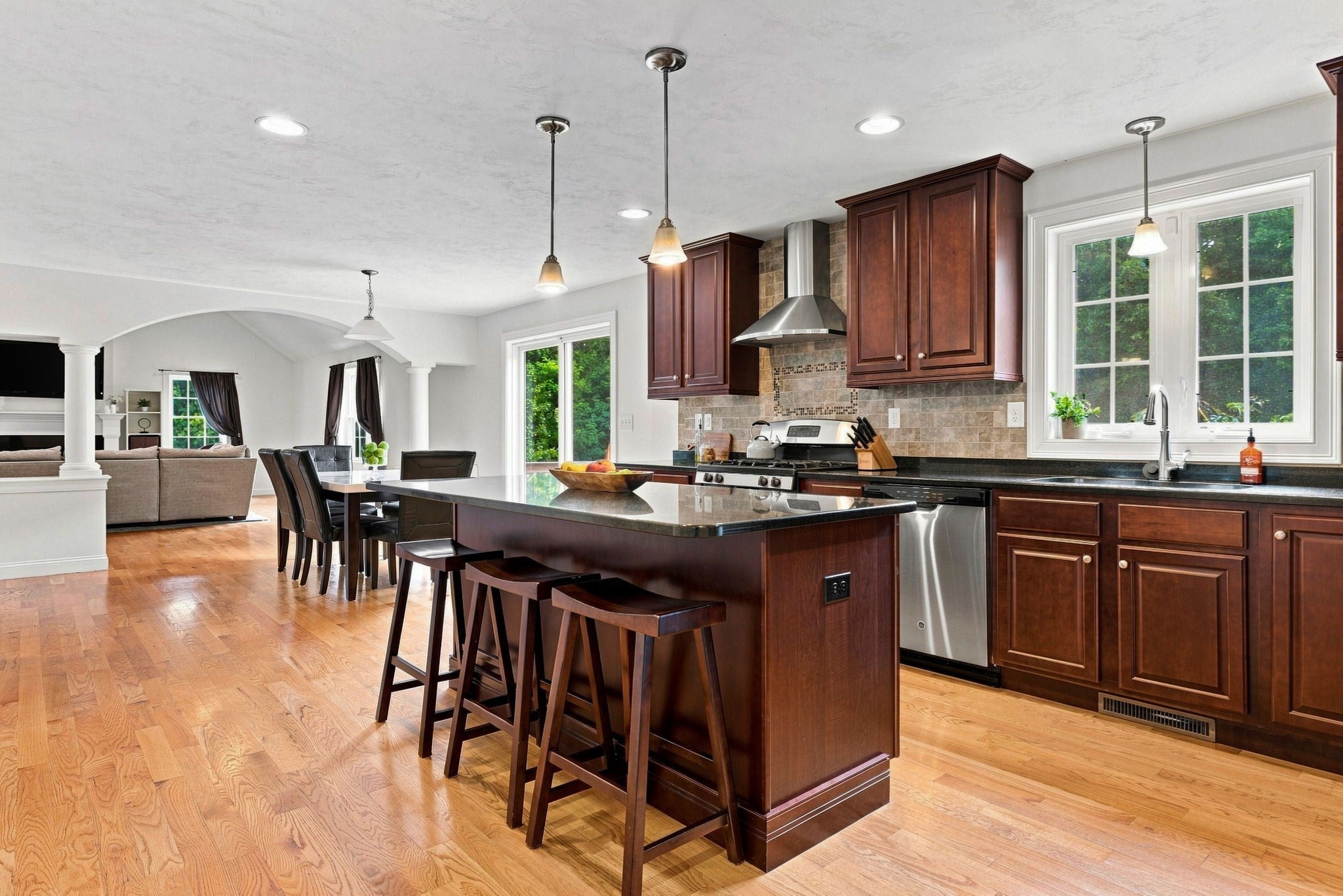 2 Zackney Drive, Billerica, MA, 2 Zackney Drive, Billerica, MA Photo #3