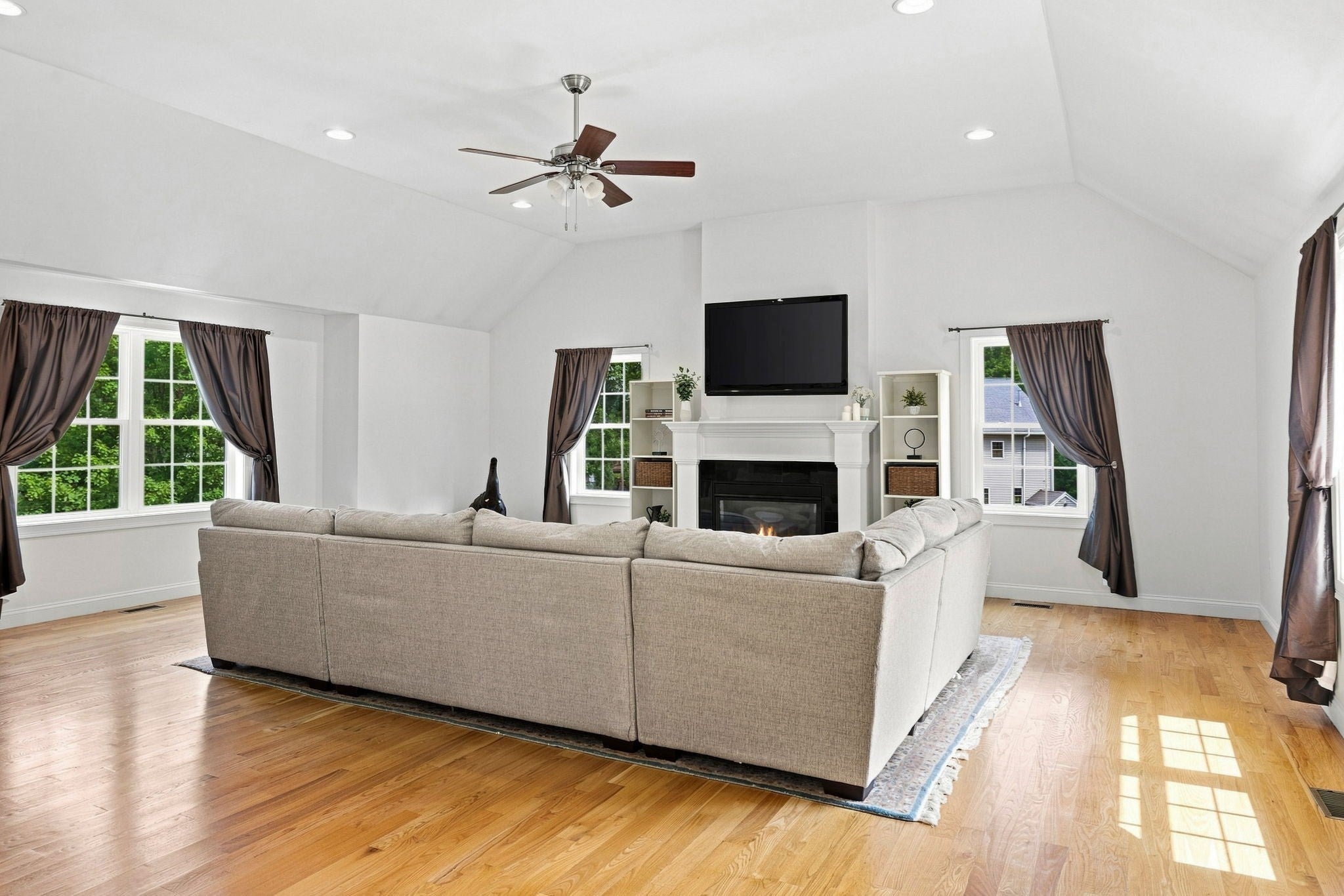 2 Zackney Drive, Billerica, MA, 2 Zackney Drive, Billerica, MA Photo #11