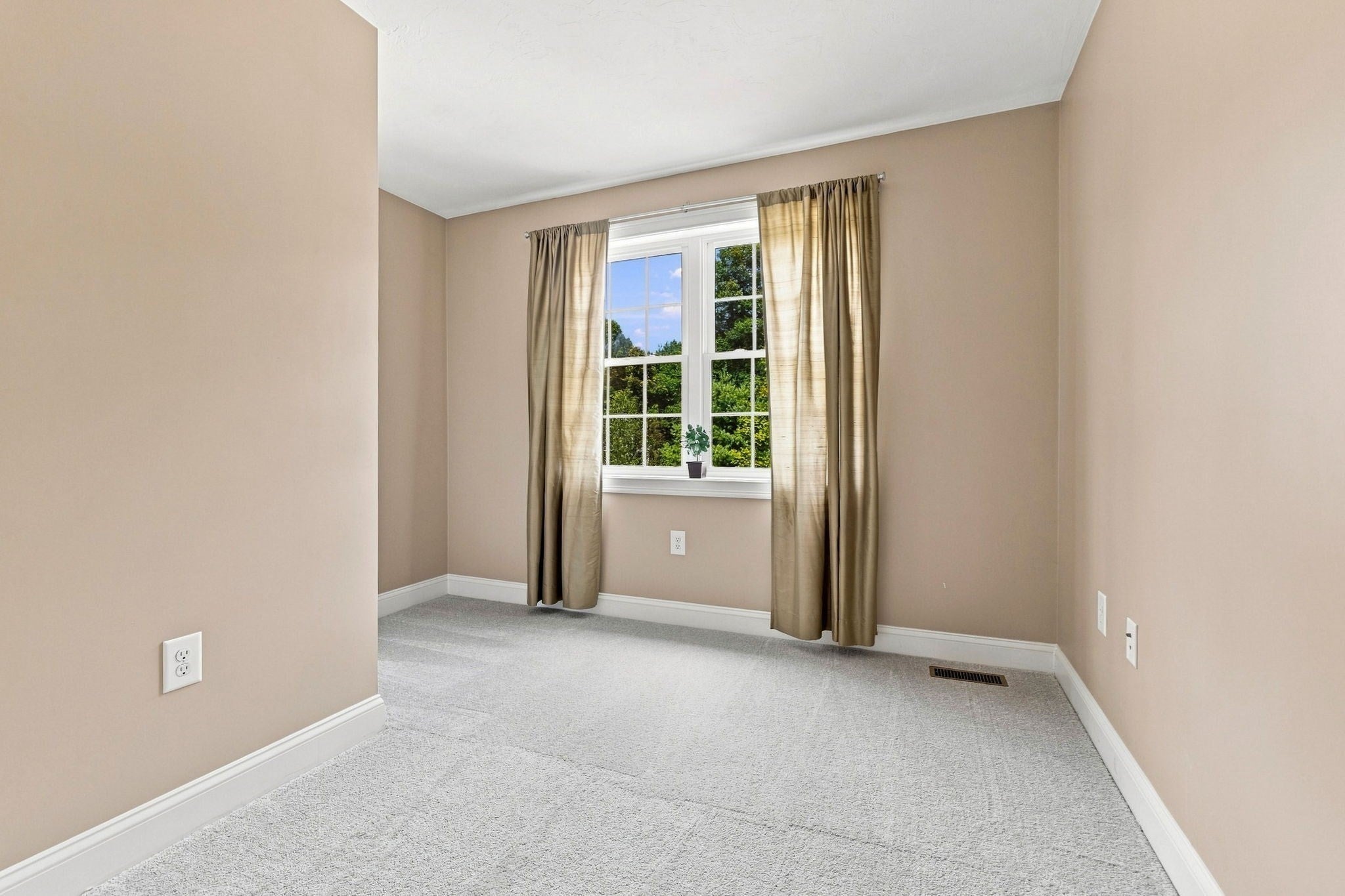 2 Zackney Drive, Billerica, MA, 2 Zackney Drive, Billerica, MA Photo #22