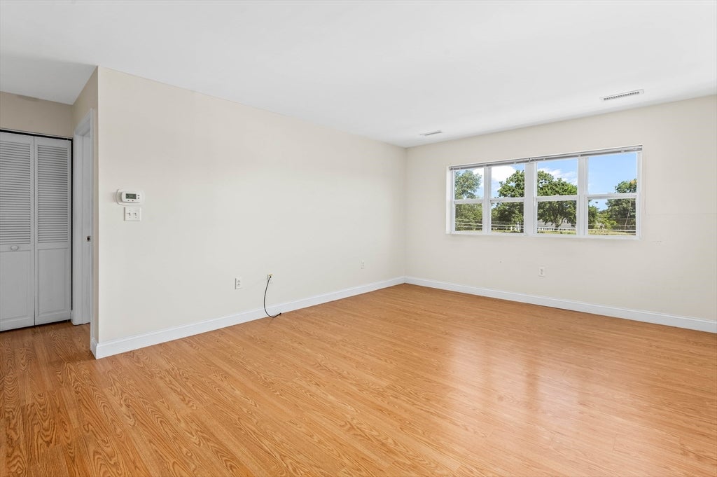 140 Railroad Ave #B403, Norwood, MA, 140 Railroad Ave #B403, Norwood, MA Photo #13