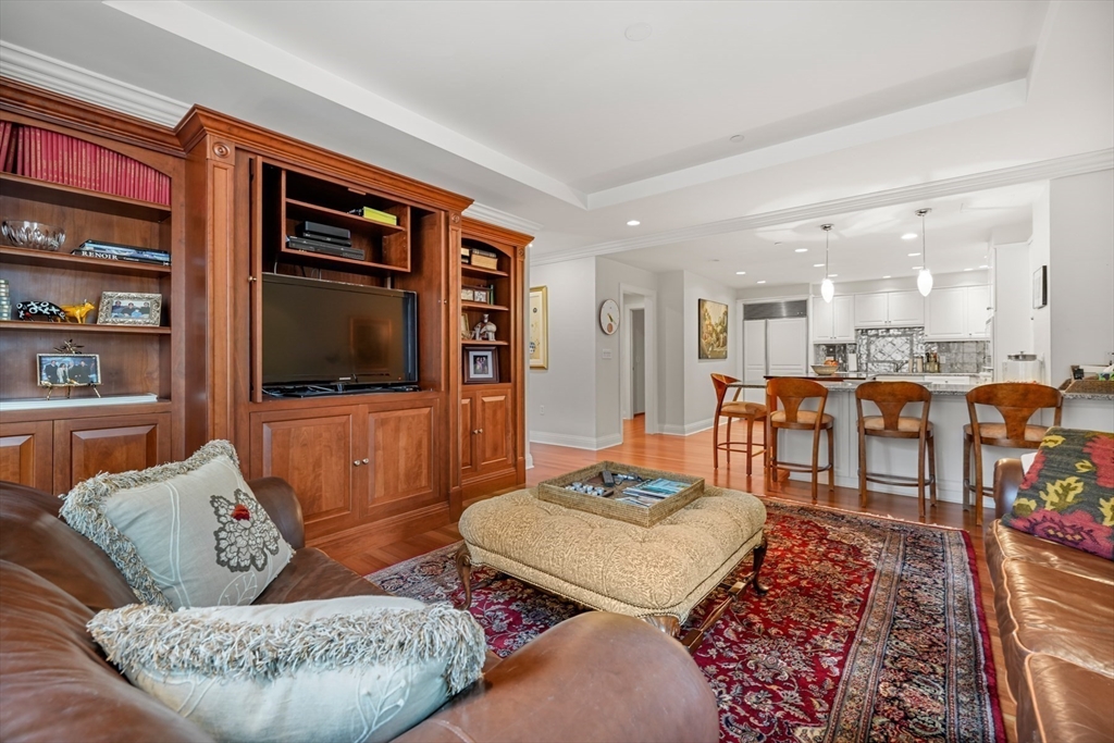 1 Huntington Ave 603