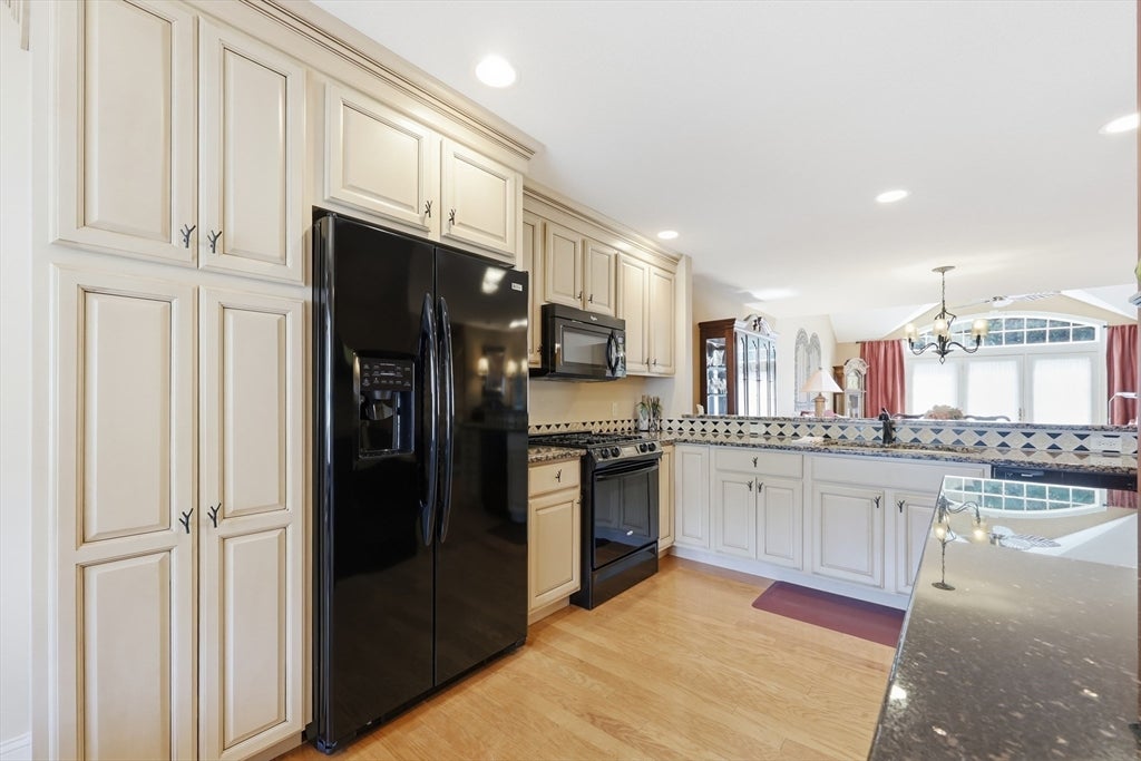 341 Pinehurst Dr #341, East Longmeadow, MA, 341 Pinehurst Dr #341, East Longmeadow, MA Photo #6