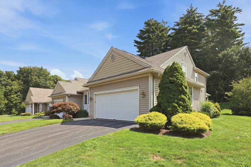 341 Pinehurst Dr #341, East Longmeadow, MA, 341 Pinehurst Dr #341, East Longmeadow, MA Photo #1