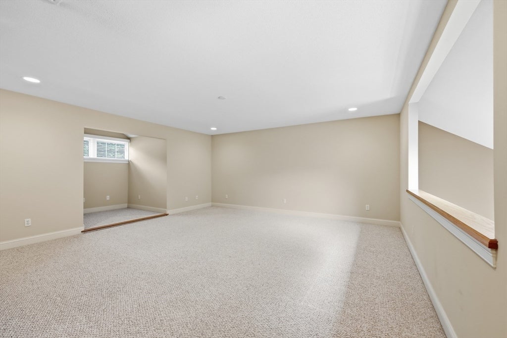 341 Pinehurst Dr #341, East Longmeadow, MA, 341 Pinehurst Dr #341, East Longmeadow, MA Photo #22