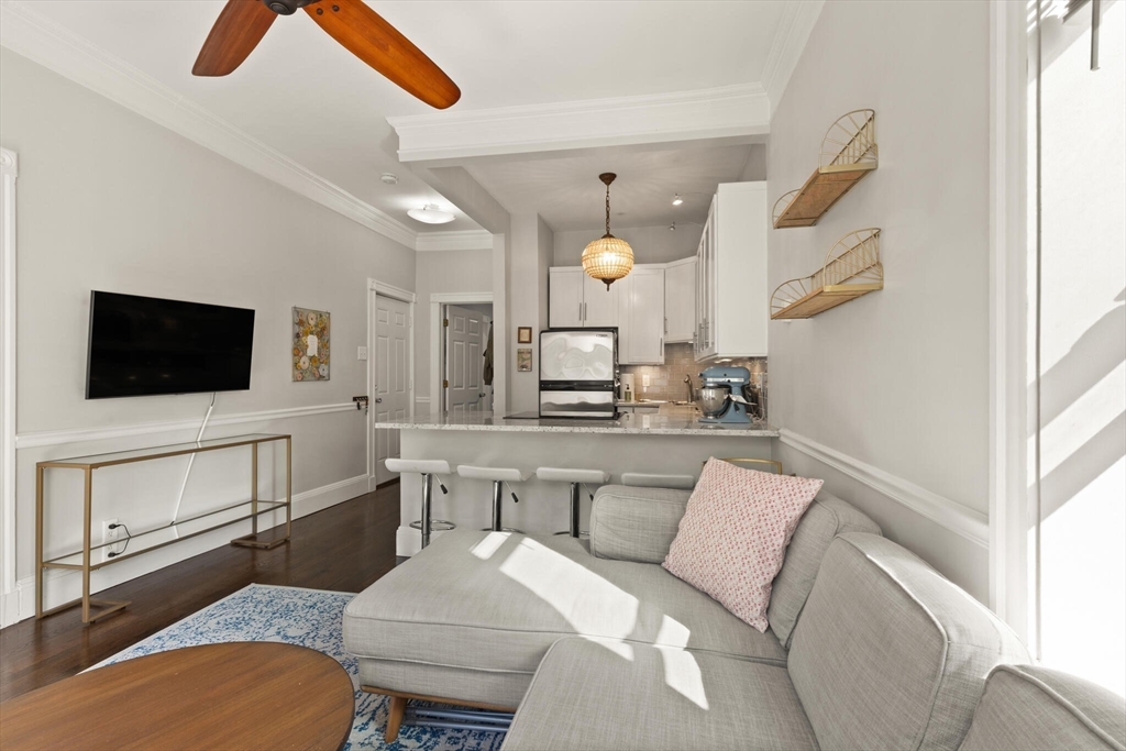 108 E Brookline St 3