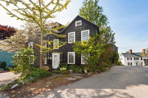 Photo of 29 & 31 Circle Street, Marblehead, MA 01945 (MLS # 73521163)