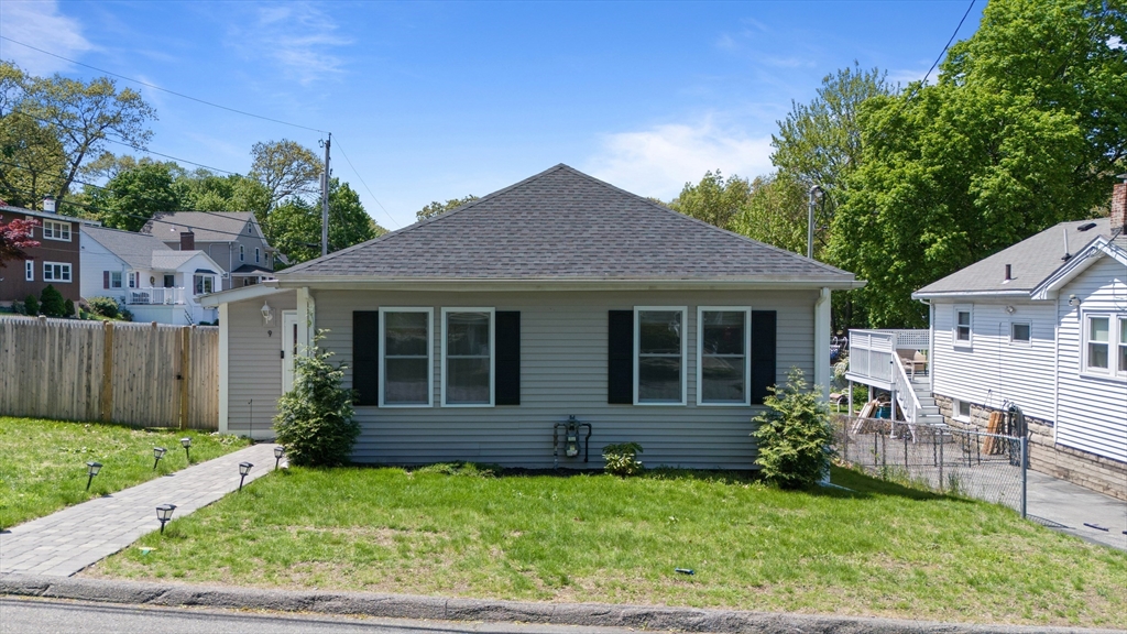 9 Laconia Ave
