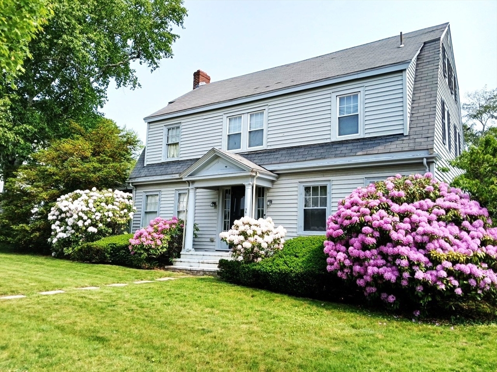 36 Rockaway Ave